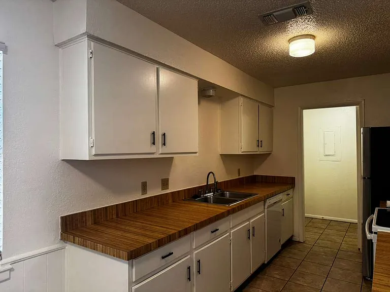 8417 Flint Ave — Photo 8