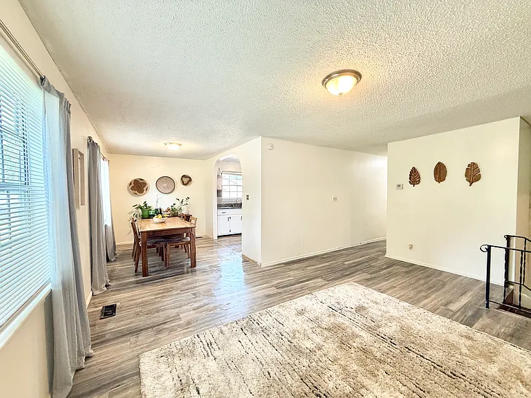 540 Harlem Ave — Photo 6