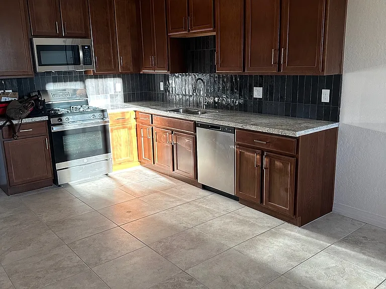 207 S Beaver St #405 — Photo 12