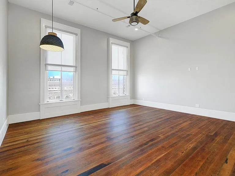 2206 Strand St #302 — Photo 10