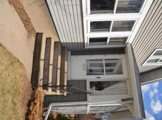 1027 Garland St, Green Bay, WI 54301