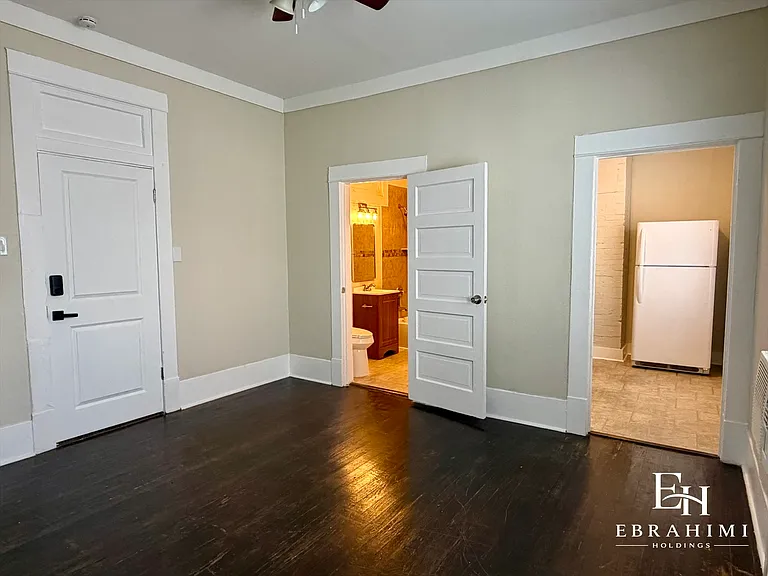 512 E Quincy St #3 — Photo 6