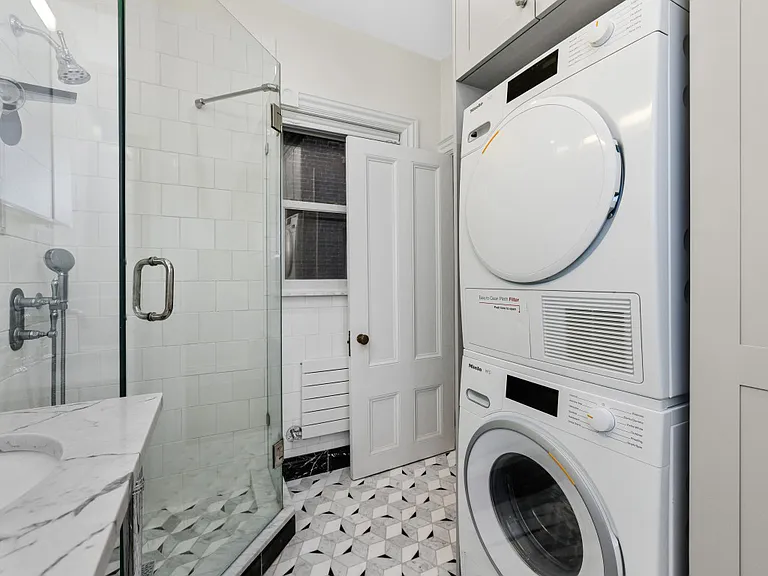 13 S Russell St #2 — Photo 8