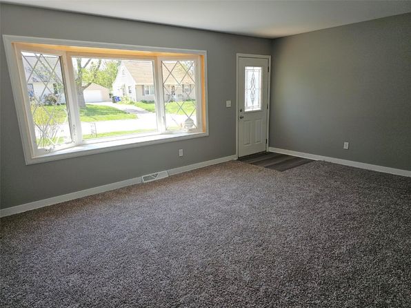 1626 Texas Ave NE, Cedar Rapids, IA 52402