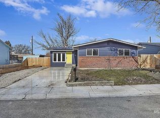 230 W Camellia Ave, Meridian, ID 83642