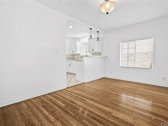 3rd image of 3032 Asbury St