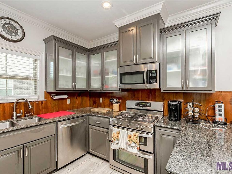 1st image of 1088 E Esperanza Dr