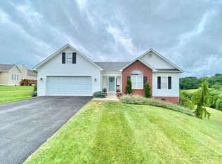 129 Creedmore Cir, Princeton, WV 24740