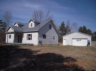 5951 Muma Rd, Gladwin, MI 48624