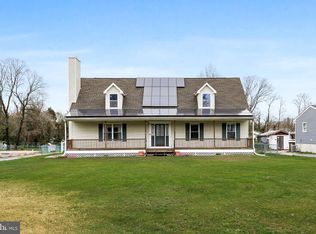 330 E Oak Rd, Vineland, NJ 08360