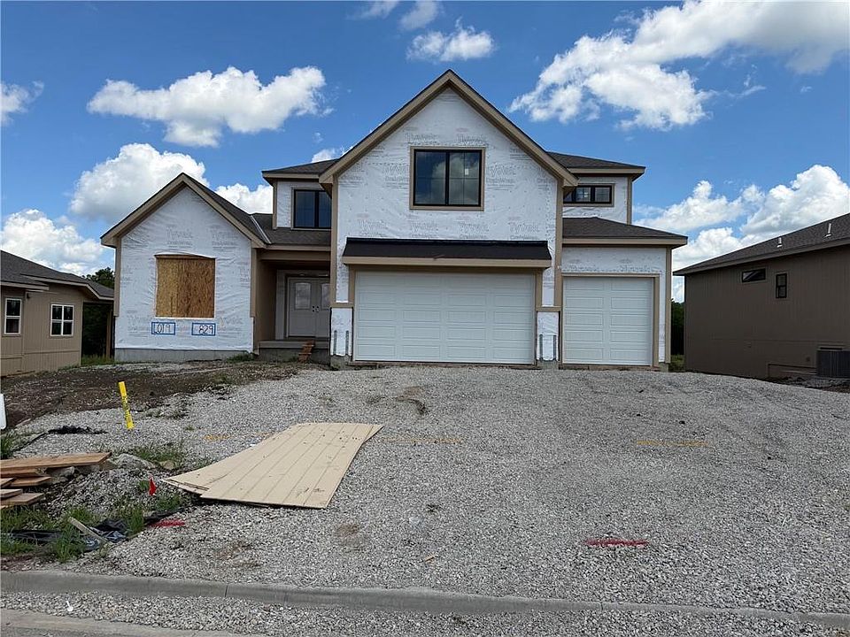 1st image of 829 Reed Dr