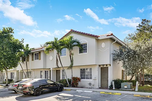 4170 Napoli Lake Dr Photo 1