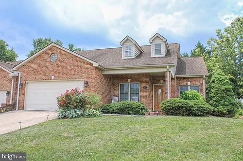 227 Donna Dr Photo 1