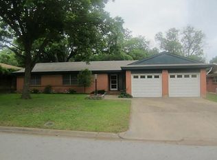 1800 Smith Ln, Arlington, TX 76013