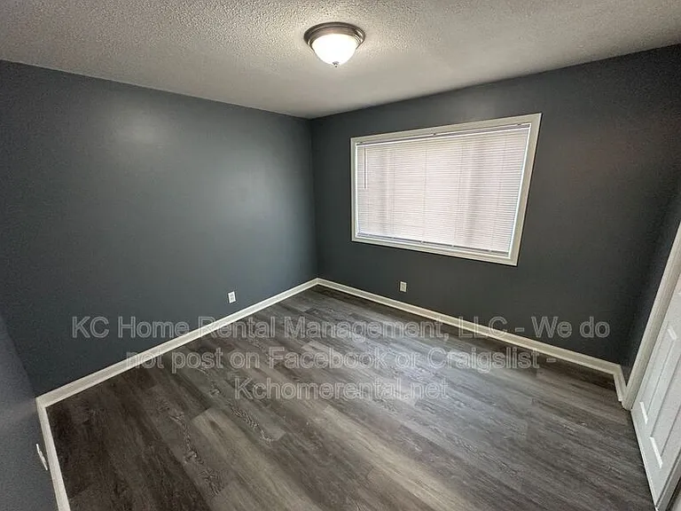 3118 N 55th St #B — Photo 13