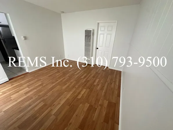 907 Manhattan Ave APT 1, Hermosa Beach, CA 90254