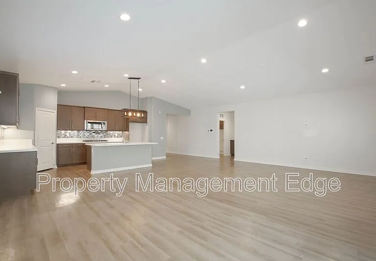 30913 Chuckwagon Ct — Photo 10