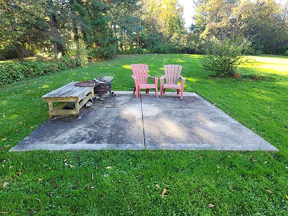 3rd image of 7730 Ravenna Rd #4