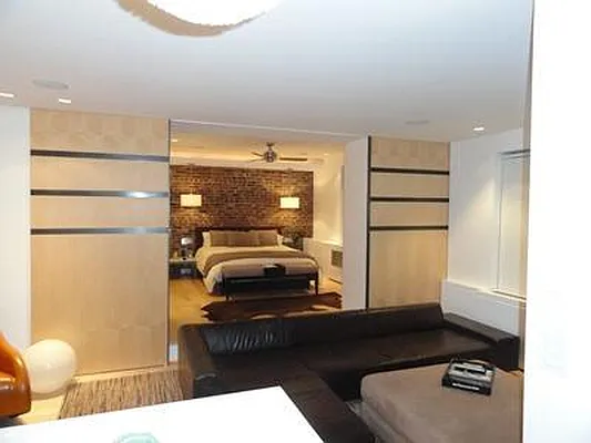 Sold by Bank Neary | media 19