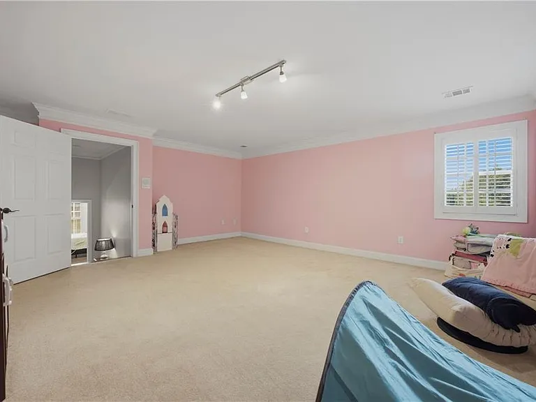 1845 Sugarloaf Club Dr — Photo 37