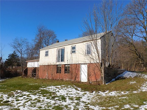 2nd image of 352 S Ridge Rd