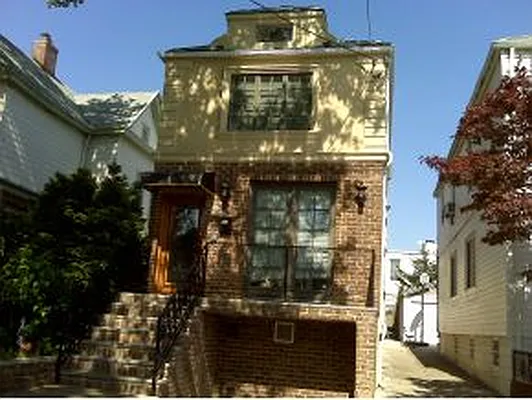Sold by Rita Levy Real Estate Inc | media 1