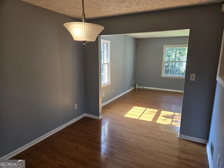 1387 Town Country Dr SE — Photo 6