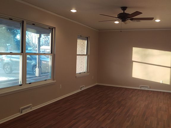 Living Room/Dinning Room