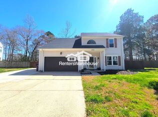 2135 Sunset Maple Ln, Chesapeake, VA 23323