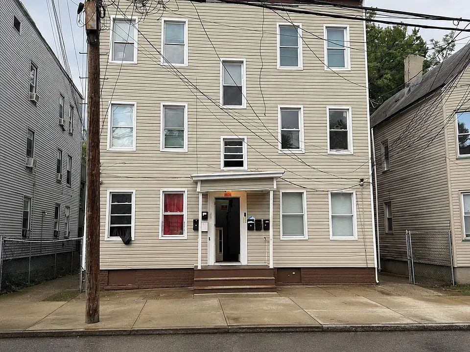 92 N 6th St #1