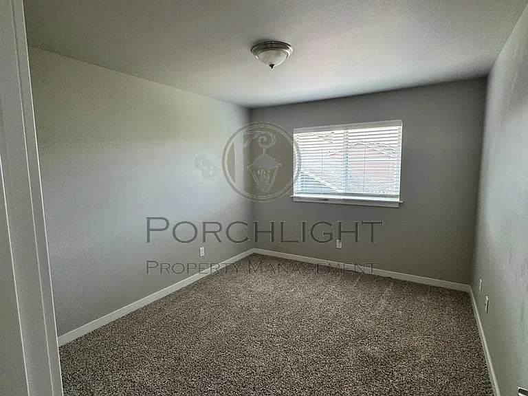 8841 Line Rd #3 — Photo 17