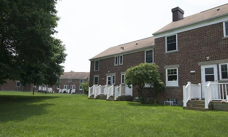 Norton Village — Photo 7