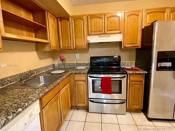 3rd image of 3700 NW 21st St APT 309