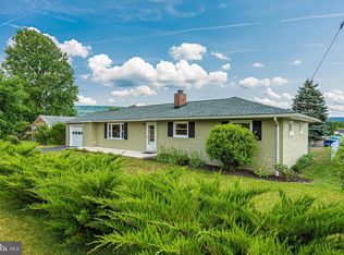 21930 Holiday Dr, Smithsburg, MD 21783