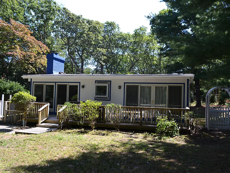 9 Albertines Ln — Photo 34