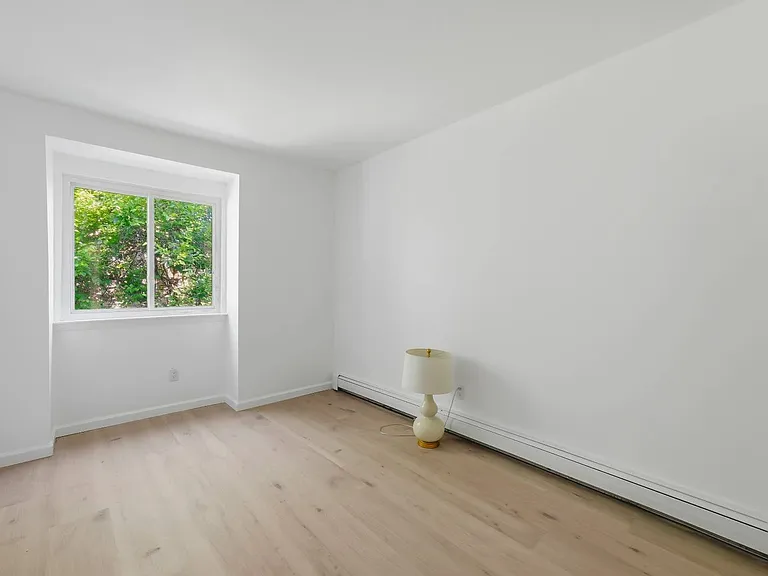 206 Chrystal Dr — Photo 16