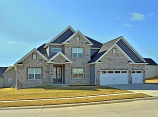 24 Capen Park Ct, Wentzville, MO 63385