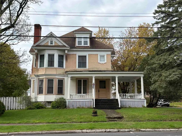 17 W Orvis St, Massena, NY 13662