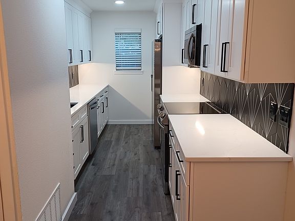2nd image of 2718 Old Field Dr #102