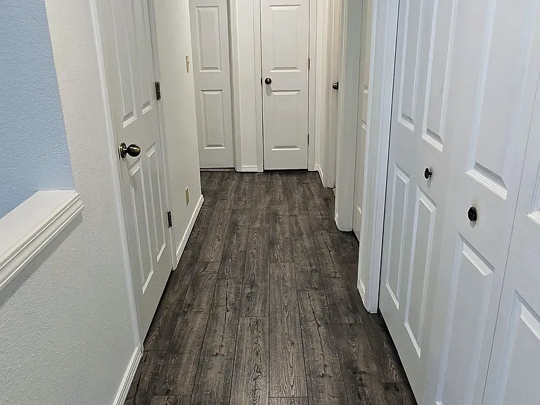 530 NW Carolyn Ln — Photo 27