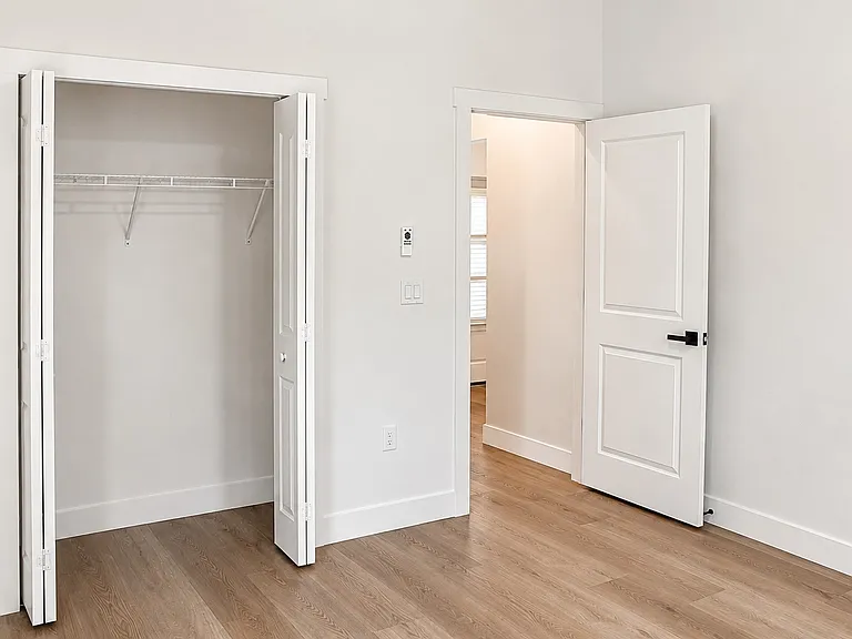 820 26th Ave E #102 — Photo 20