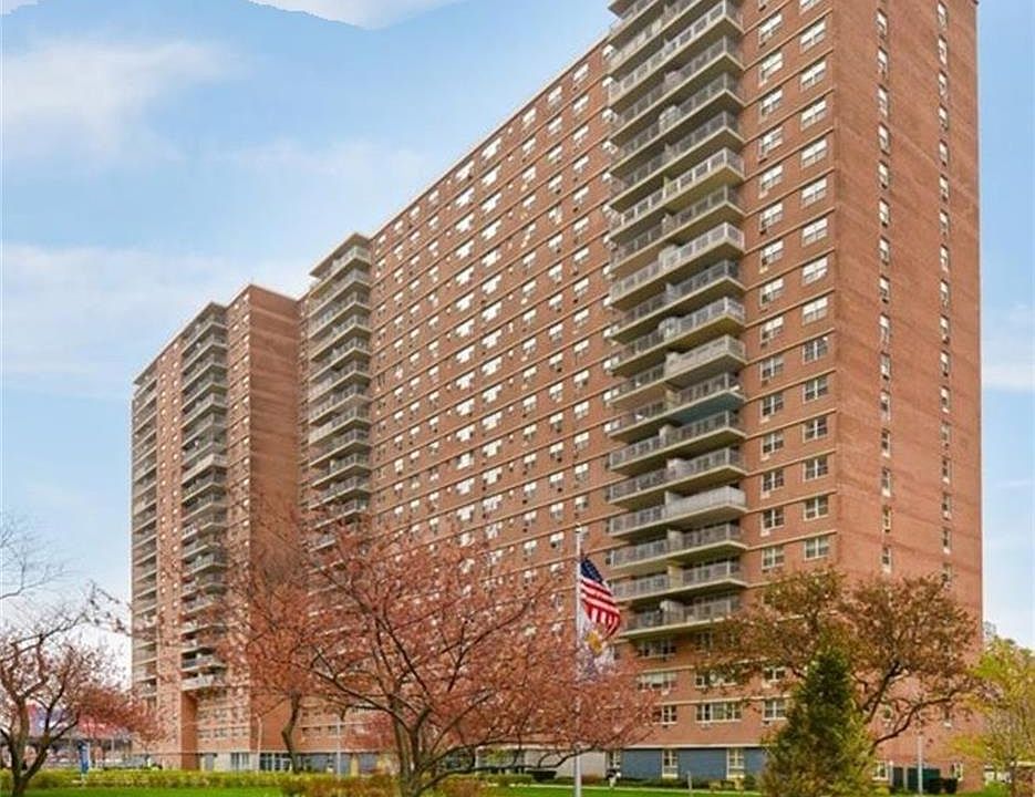 1st image of 2928 W 5th St APT 10F