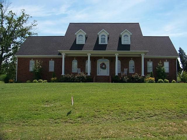 1st image of 629 Brown Meadow Dr