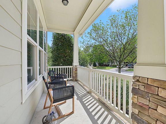5th image of 348 Briarfield Dr