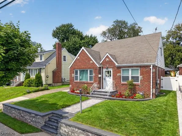 36 Starmond Ave, Clifton City, NJ 07013