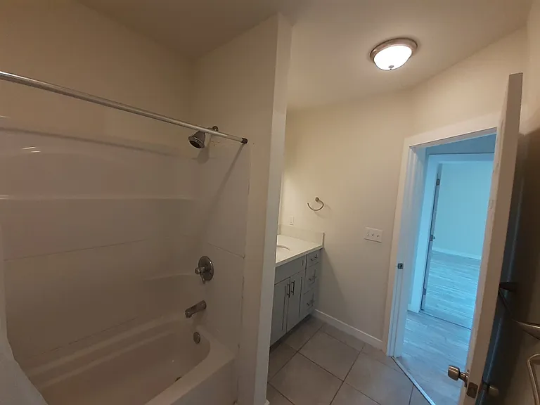 1915 Kalihi St #1 — Photo 6