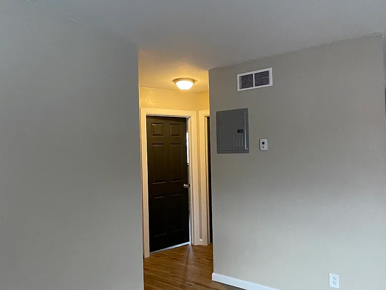 175 Custer St — Photo 7