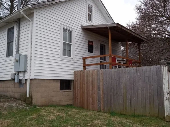 309 E A St, Wellston, OH 45692