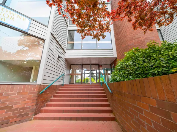 8500 Lansdowne Rd #326, Richmond, BC V6X 3G4