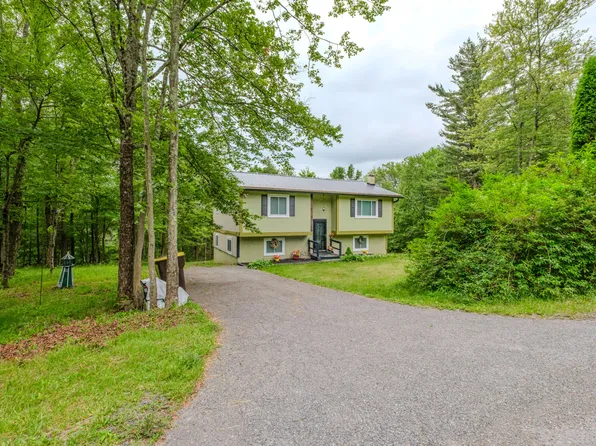 205 Williams Ct, Stroudsburg, PA 18360